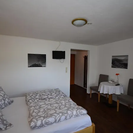 Haus Bergfrieden Lermoos