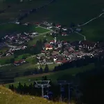 Haus Bergfrieden 게스트하우스 3*