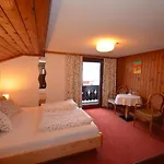 Haus Bergfrieden Gasthof 3*